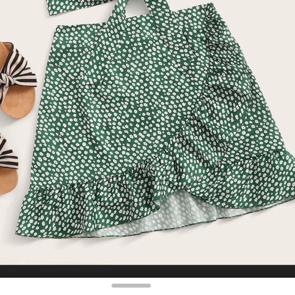 Ditsy Floral Ruffled Mini Skirt from SHEIN